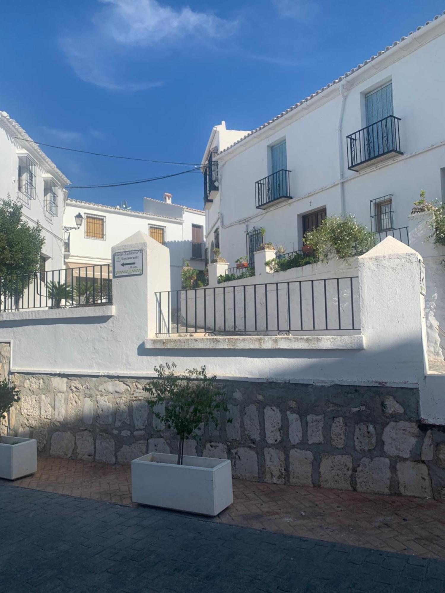 La Plaza Daire Zuheros Dış mekan fotoğraf